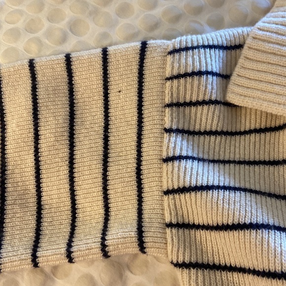 Chloe Sweater with stripes and large collar - Picture 7 of 7